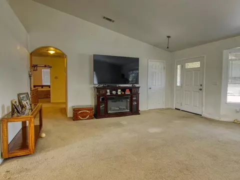 21725 Mid Way, Tehachapi, CA 93561 photo 9