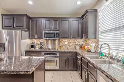 44727 Ruthron Ave, Lancaster, CA 93536 photo 13