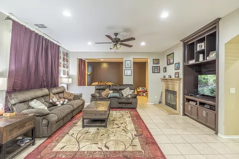 44727 Ruthron Ave, Lancaster, CA 93536 photo 14