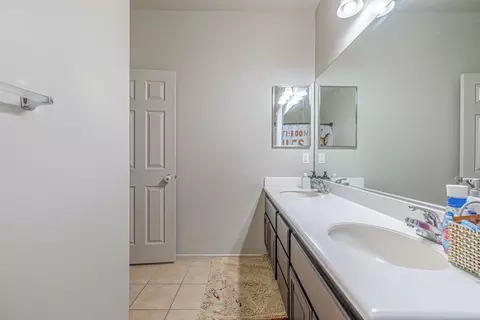 44727 Ruthron Ave, Lancaster, CA 93536 photo 32