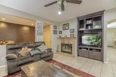 44727 Ruthron Ave, Lancaster, CA 93536 photo 16