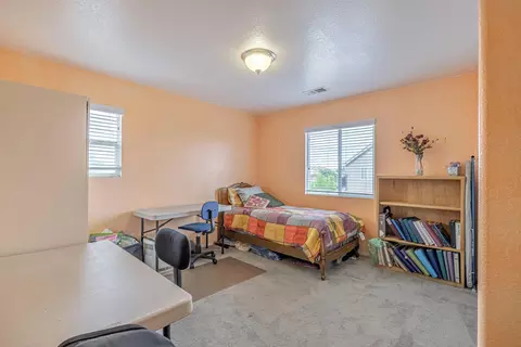 2049 Benfar Dr, Lancaster, CA 93535 photo 29