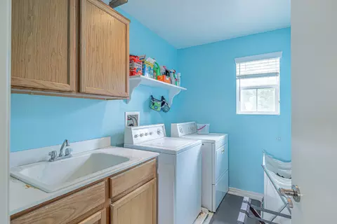 2049 Benfar Dr, Lancaster, CA 93535 photo 24