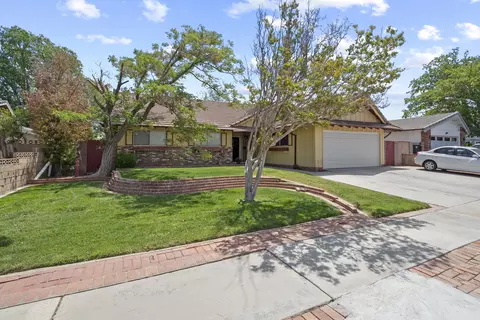 43846 Cedar Ave, Lancaster, CA 93534 photo 3