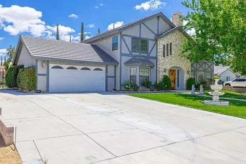 43020 Ed Halley Pl, Lancaster, CA 93536 photo 2