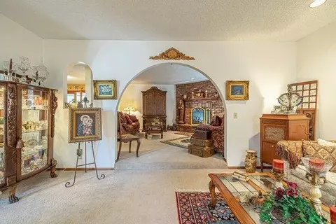 43020 Ed Halley Pl, Lancaster, CA 93536 photo 9