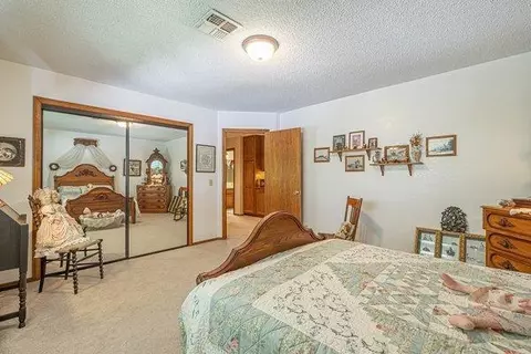 43020 Ed Halley Pl, Lancaster, CA 93536 photo 41