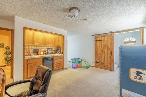 43020 Ed Halley Pl, Lancaster, CA 93536 photo 27