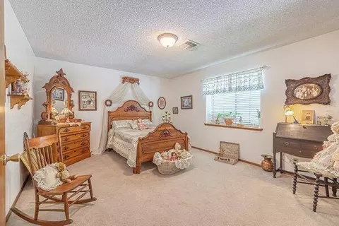 43020 Ed Halley Pl, Lancaster, CA 93536 photo 40
