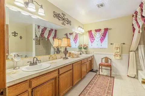 43020 Ed Halley Pl, Lancaster, CA 93536 photo 44