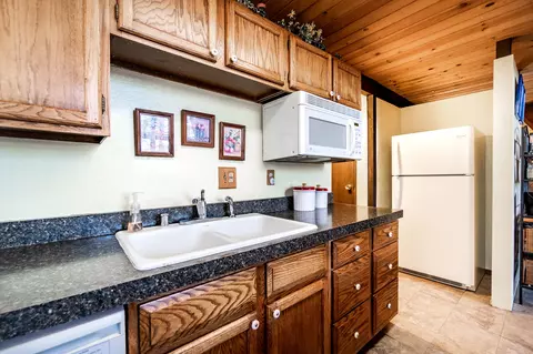 25981 Jacaranda Dr, Tehachapi, CA 93561 photo 9