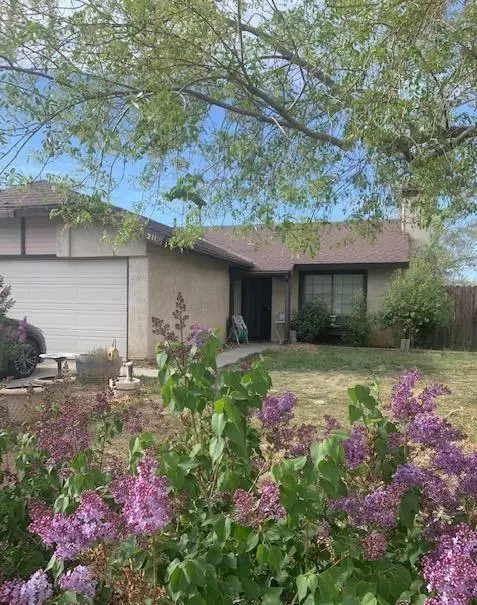 211 Chestnut Ct, Tehachapi, CA 93561 photo 1