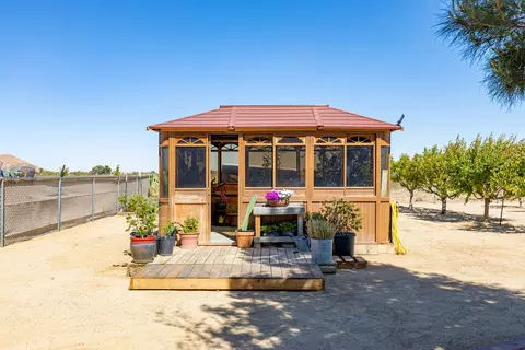 8848 49th St W, Mojave, CA 93501 photo 41