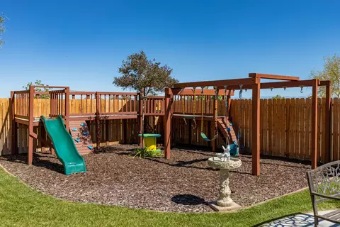 8848 49th St W, Mojave, CA 93501 photo 35