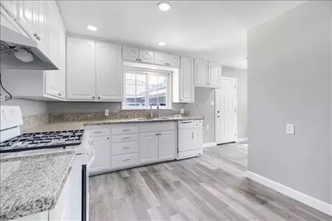 201 A St W, Tehachapi, CA 93561 photo 5