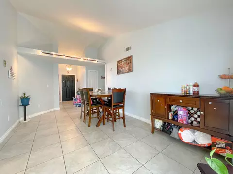 1010 Edie Way, Lancaster, CA 93535 photo 5