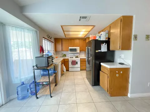 1010 Edie Way, Lancaster, CA 93535 photo 6
