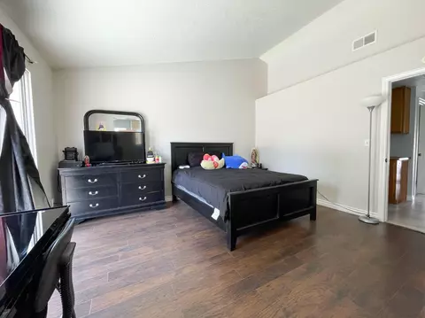 1010 Edie Way, Lancaster, CA 93535 photo 8