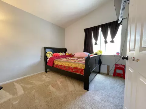 1010 Edie Way, Lancaster, CA 93535 photo 7
