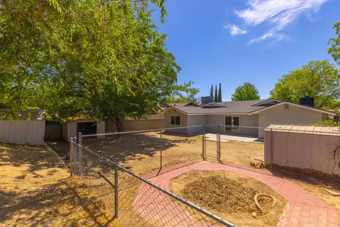 44834 Hanstead Ave, Lancaster, CA 93535 photo 27