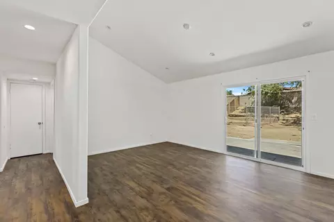 44834 Hanstead Ave, Lancaster, CA 93535 photo 12