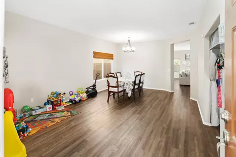 2017 Brennan Ct, Lancaster, CA 93536 photo 4