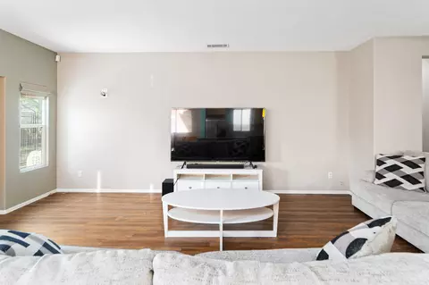 2017 Brennan Ct, Lancaster, CA 93536 photo 8