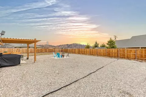 18341 Branding Iron Ct, Tehachapi, CA 93561 photo 23