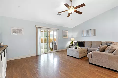 18341 Branding Iron Ct, Tehachapi, CA 93561 photo 7