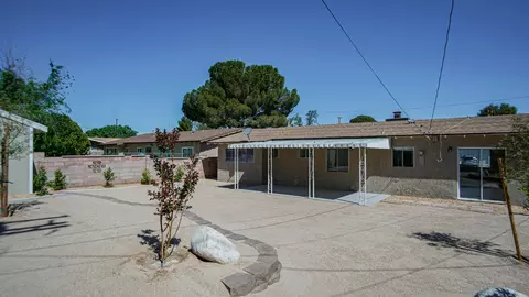 620 Ovington St E, Lancaster, CA 93535 photo 26