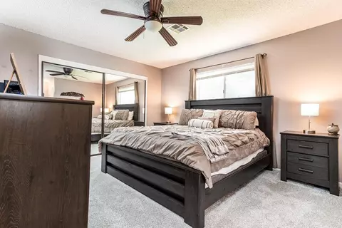 1054 Herzel Ave, Lancaster, CA 93535 photo 5