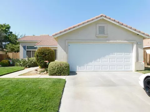 3349 Knott Ct, Lancaster, CA 93535 photo 1