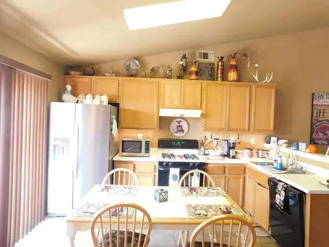 3349 Knott Ct, Lancaster, CA 93535 photo 8