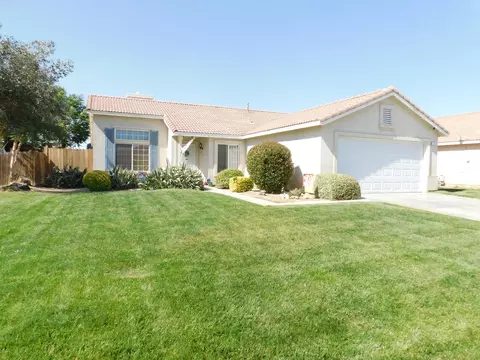 3349 Knott Ct, Lancaster, CA 93535 photo 2