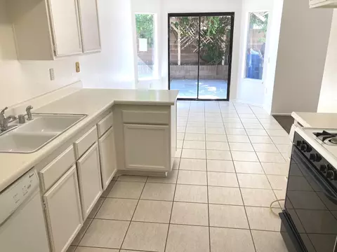 3208 Avenue S2 E, Palmdale, CA 93550 photo 4