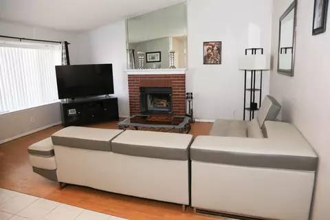 38031 43rd St E, Palmdale, CA 93552 photo 3