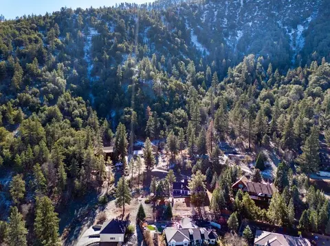 1748 Ash Rd, Wrightwood, CA 92397 photo 4