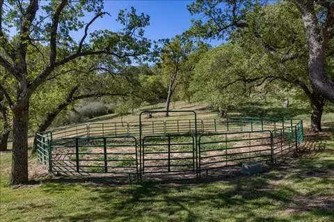 24270 Woodbine Ct, Tehachapi, CA 93561 photo 18