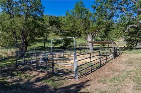 24270 Woodbine Ct, Tehachapi, CA 93561 photo 19