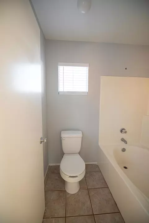 527 J-12 E, Lancaster, CA 93535 photo 21