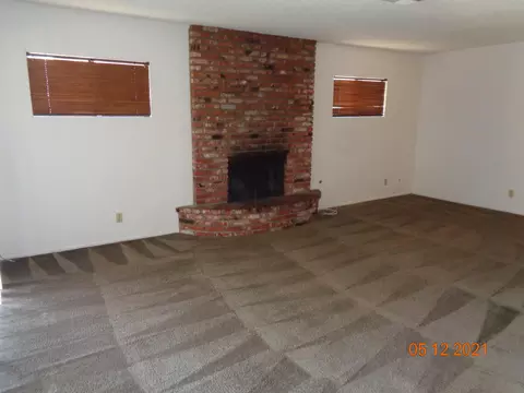 44536 Sancroft Ave, Lancaster, CA 93535 photo 4