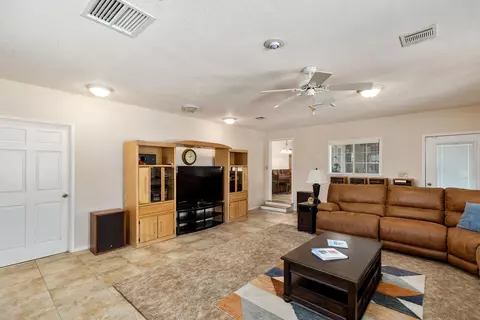 44519 Foxton Ave, Lancaster, CA 93535 photo 14