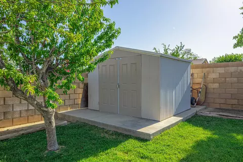 43702 5th St E, Lancaster, CA 93535 photo 24