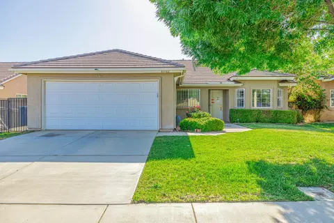 43702 5th St E, Lancaster, CA 93535 photo 2