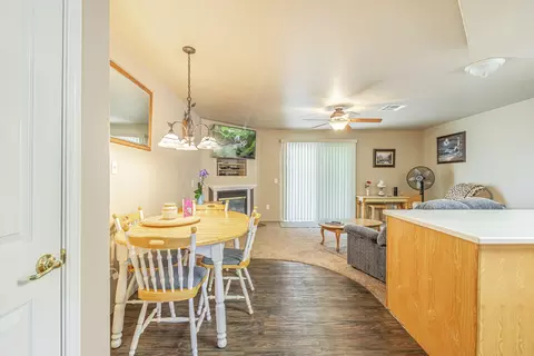 43702 5th St E, Lancaster, CA 93535 photo 8