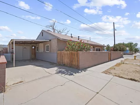 2098 Panamint St, Mojave, CA 93501 photo 5