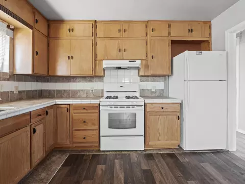 2098 Panamint St, Mojave, CA 93501 photo 9