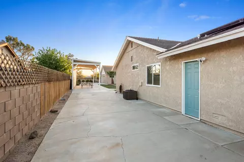 42637 Calandri Ln, Lancaster, CA 93536 photo 40