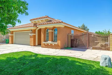 3123 Norberry St E, Lancaster, CA 93535 photo 1
