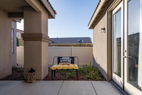 1316 Clasico Dr, Tehachapi, CA 93561 photo 7